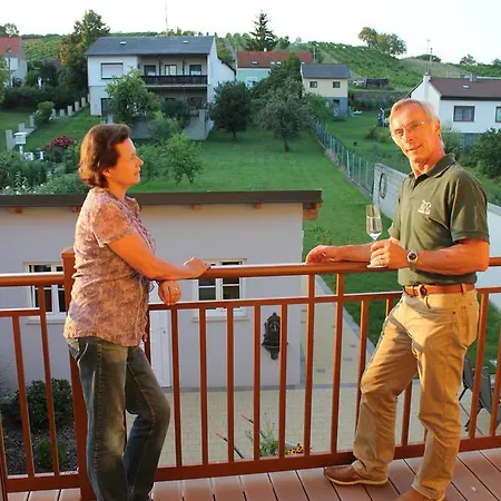 Gaestehaus Woditschka ゲストハウス ポイスドルフ